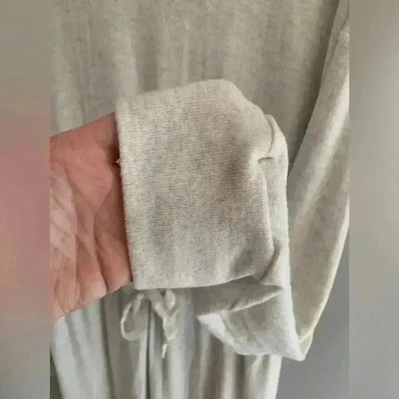 Woman’s Luxology Light Grey Long Sleeve Elastic Waist MIDI Sweater Dress Size L - Picture 5 of 8